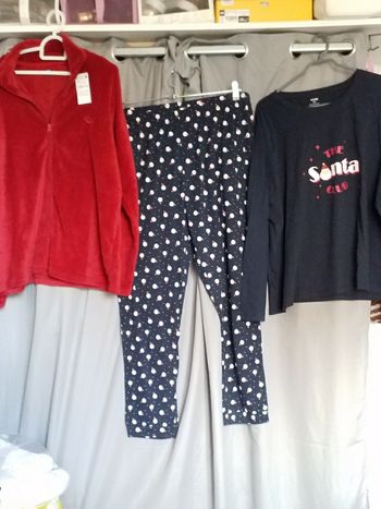 Pyjama 3 pièces Noël  🎅🌲  taille XXL  neuf