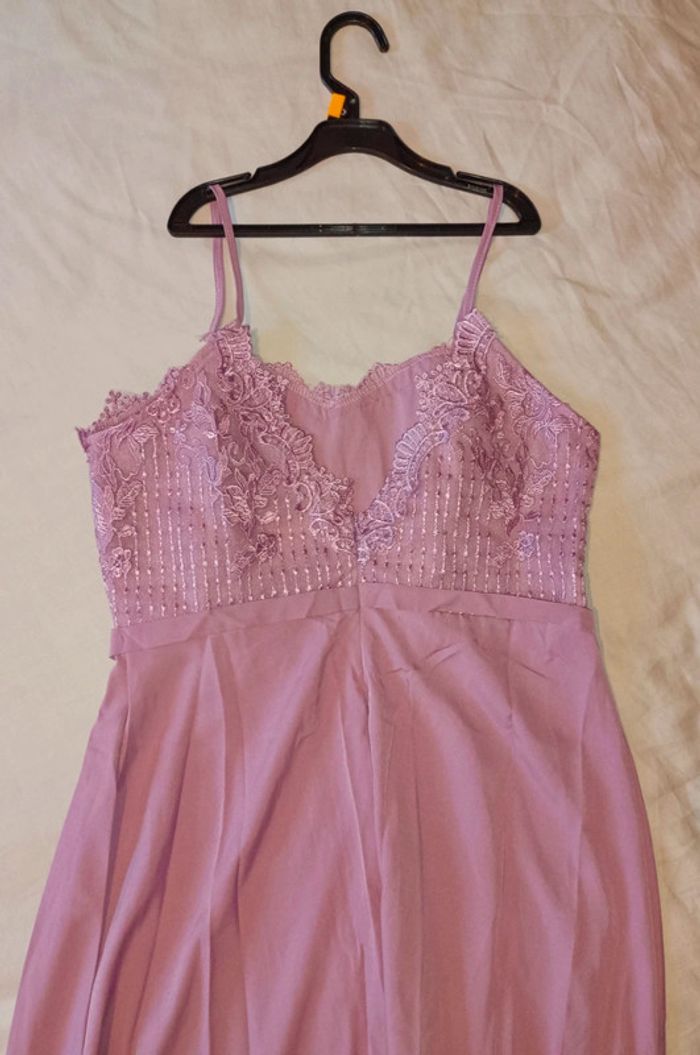 Robe longue neuve - photo numéro 3