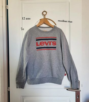 Sweat levi's 12 ans impeccable