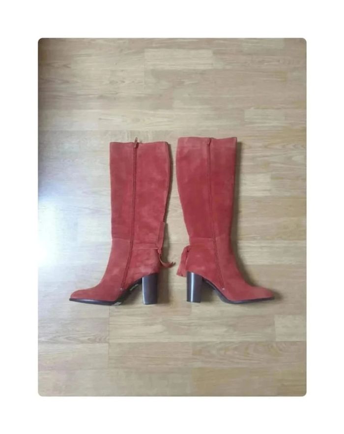 Magnifique bottes hautes en cuir prix neuf 169,00 euros - photo numéro 2
