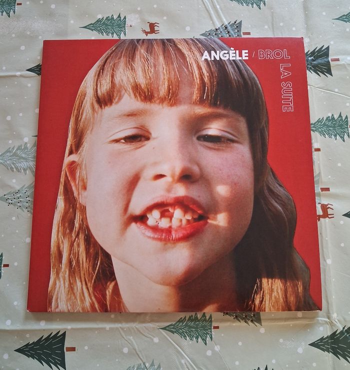 Double Vinyle | Angèle " BROL La Suite " ( Édition Limitée ) 🧸🎄