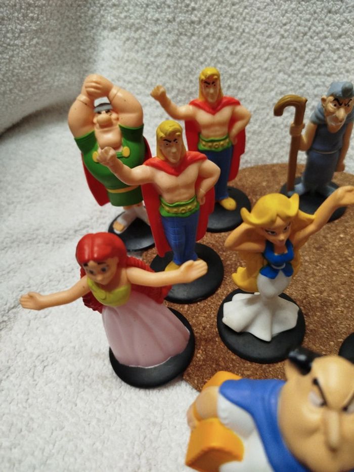 Lot de 10 figurines Astérix - photo numéro 4