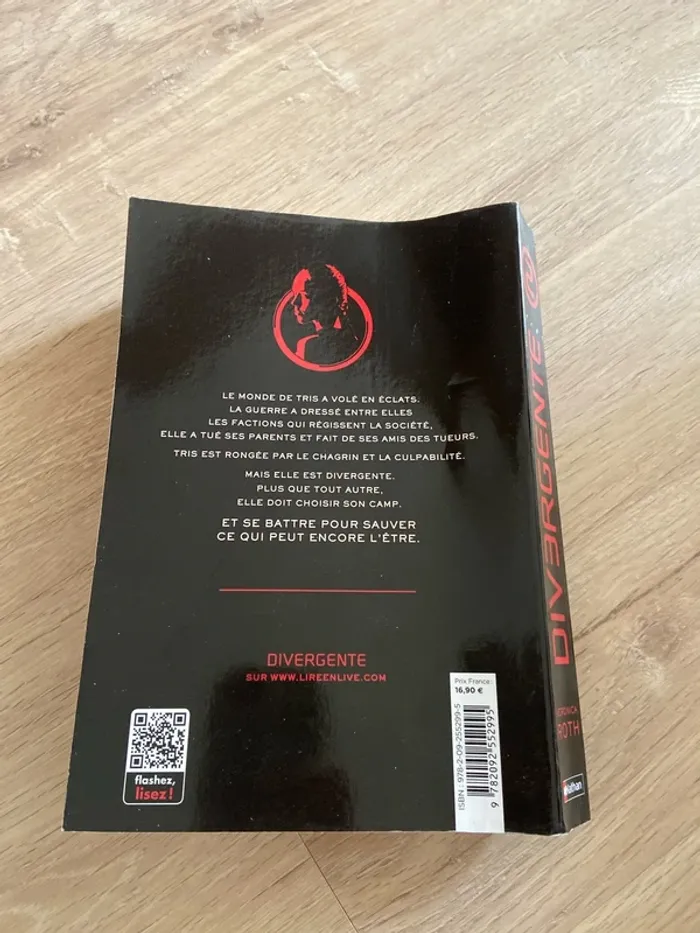 Livre « divergente 2 » - photo numéro 2