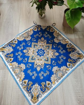 Haut bleu marine mandala
