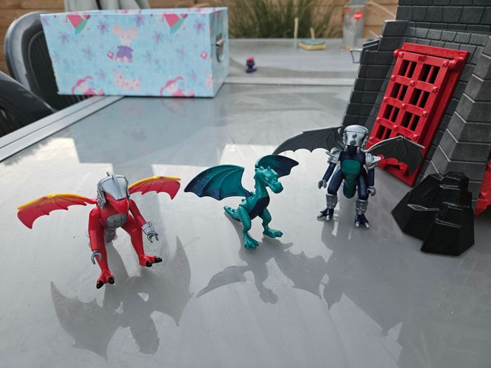 Playmobil La citadelle secrète du dragon 5480 + dragon rouge 5463 - chevalier et dragon - photo numéro 2