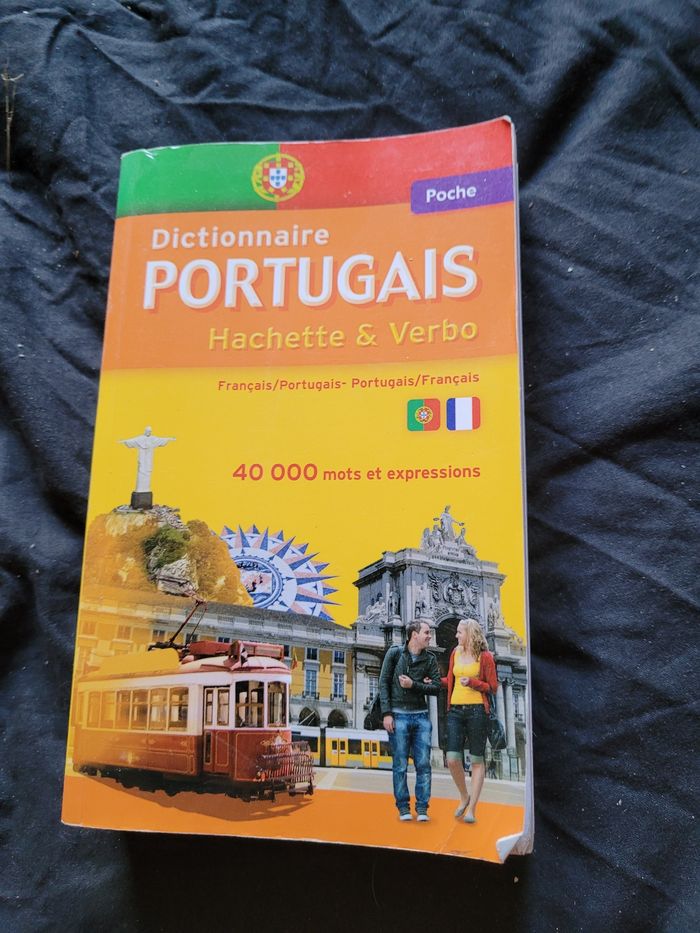 Dictionnaire portugais poche