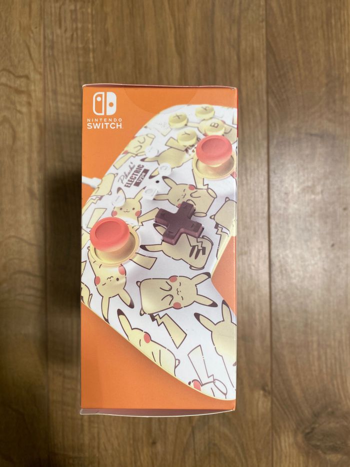 Manette pokemon pikashu electric type , nintendo switch , neuve - photo numéro 3