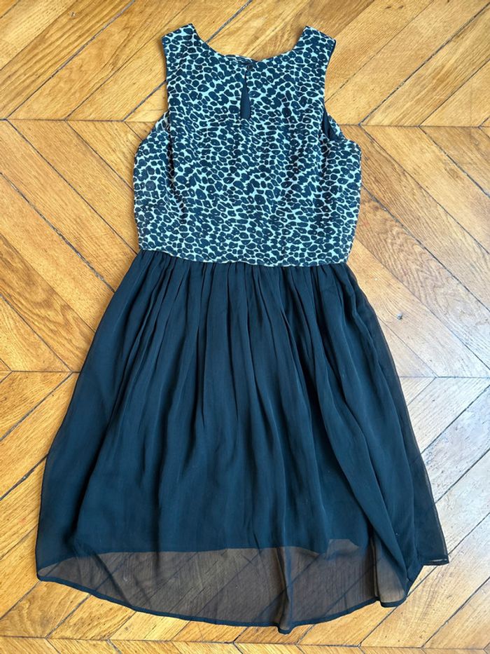 Neuve: robe noir et beige/blanc Esprit taille 10/12 ans - photo numéro 3