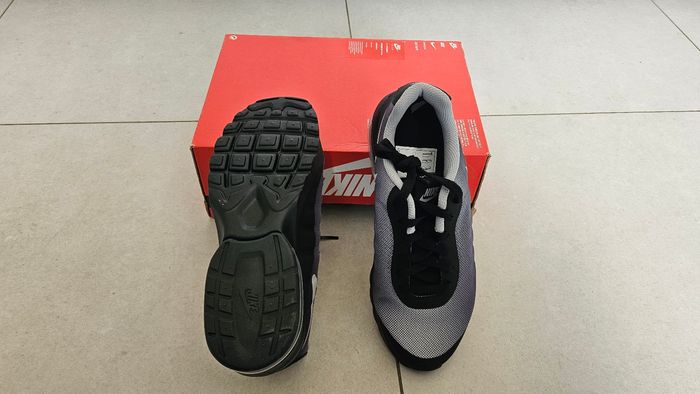Nike Air Max Invigor - photo numéro 3