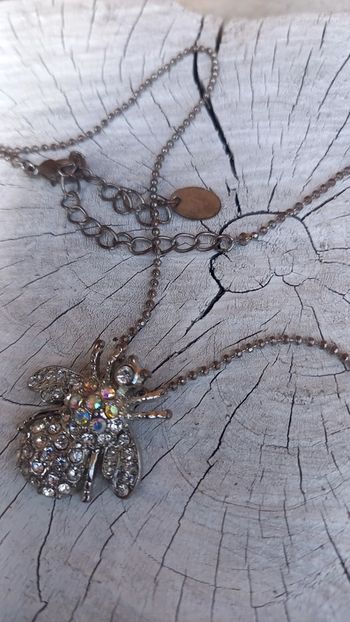 Pendentif vintage mouche