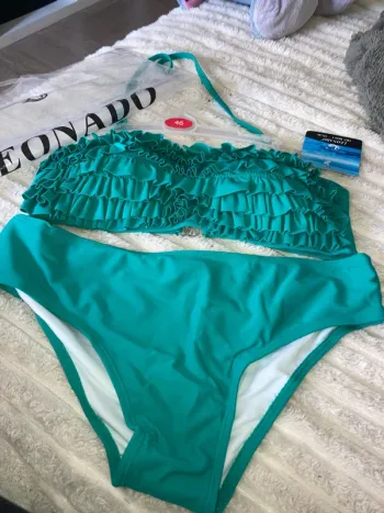 Maillot de bain vert 2 pce T.46