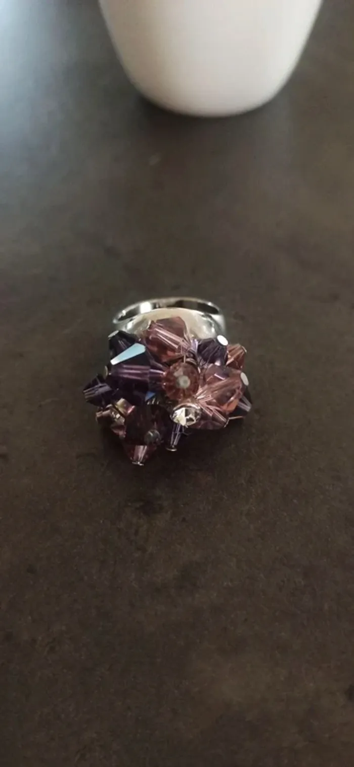 Bague fantaisie argentée et violette - photo numéro 5