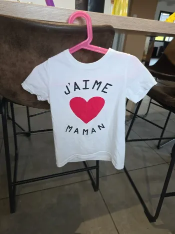 Lot de 4 t-shirts manches courtes 5 ans