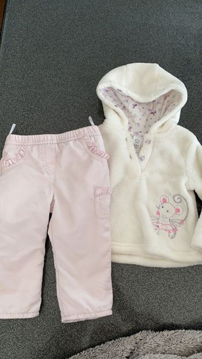 Ensemble hiver pantalon veste C&A 6 mois