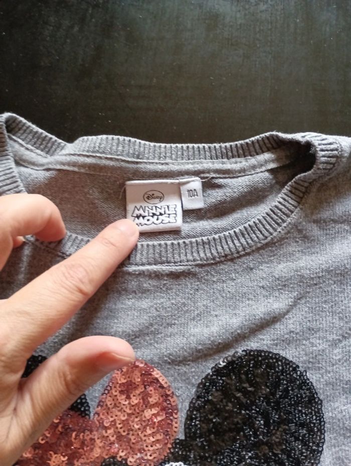 Haut pull Minnie Disney 10 ans - photo numéro 3