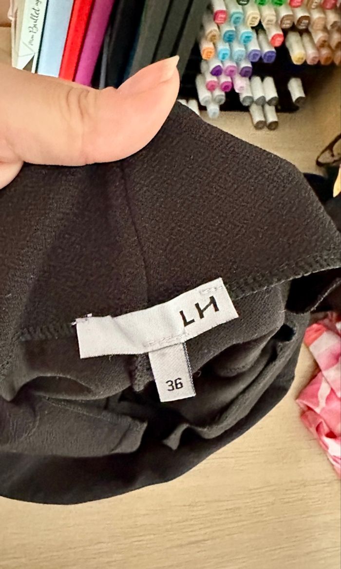 🍃 Robe noire patineuse – La Halle – Taille S – Très bon état - photo numéro 4