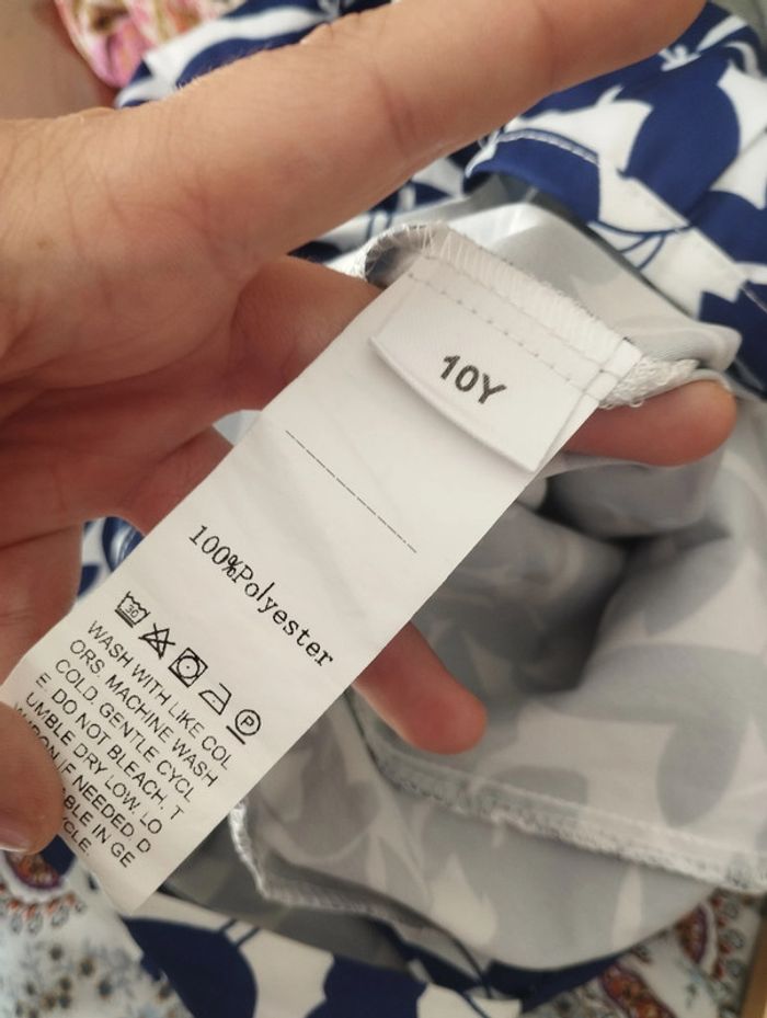 Robe neuve 10ans bleue blanche - photo numéro 3