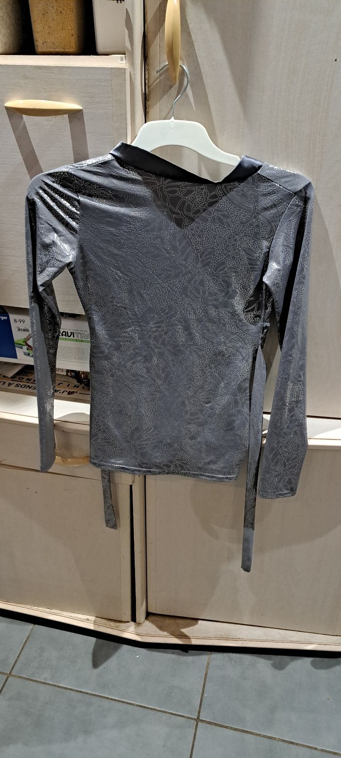 Haut femme taille s - photo numéro 2