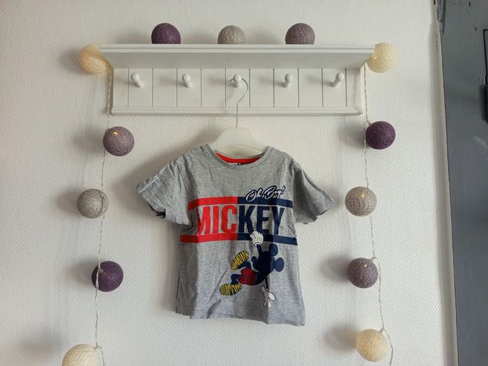 Lot de 2 t-shirt Disney Mickey - photo numéro 8