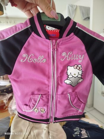 #kytie3moisfille. Gilet taille 3 mois 