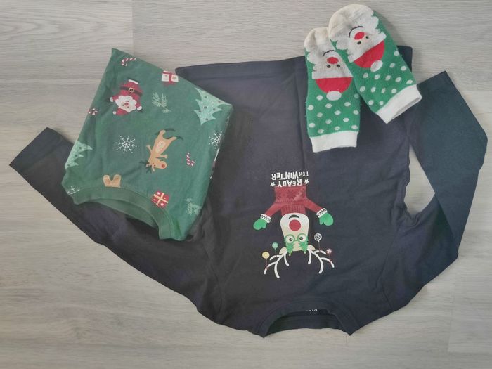 Lot de 2 tee shirt de Noël Kiabi Taille 4 ans