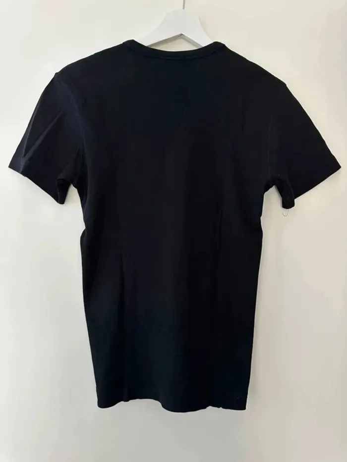 Tshirt noir en V pour homme taille S - photo numéro 5