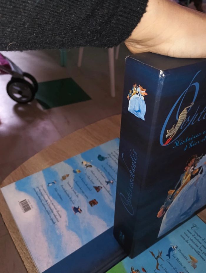 2 gros livres sur les contes enchanté histoires et contes merveilleux d'hier et d'aujourd'hui - photo numéro 4
