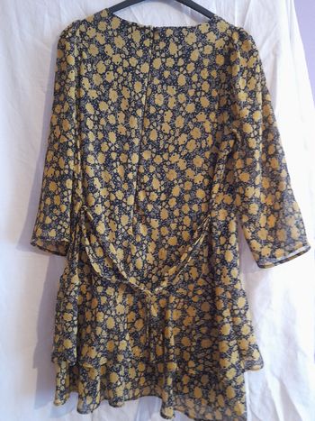 Robe de sortie en matière voile. Doublé