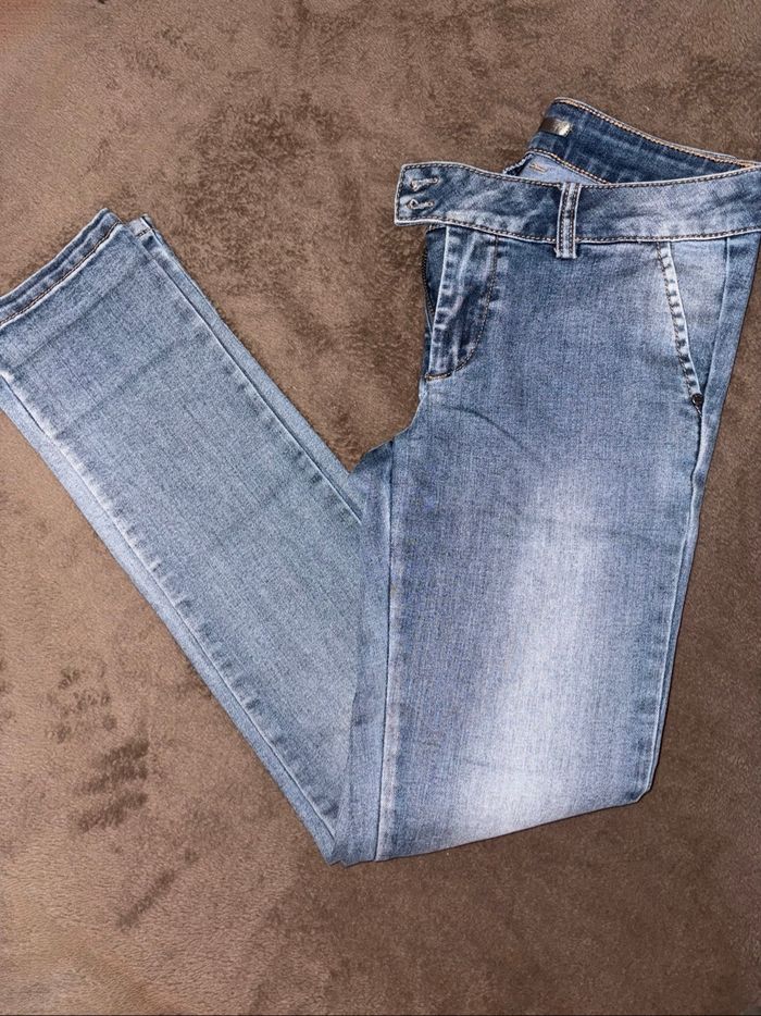 Pantalon jean bleu les petites Bombes LPB taille XS en très bon état. - photo numéro 2