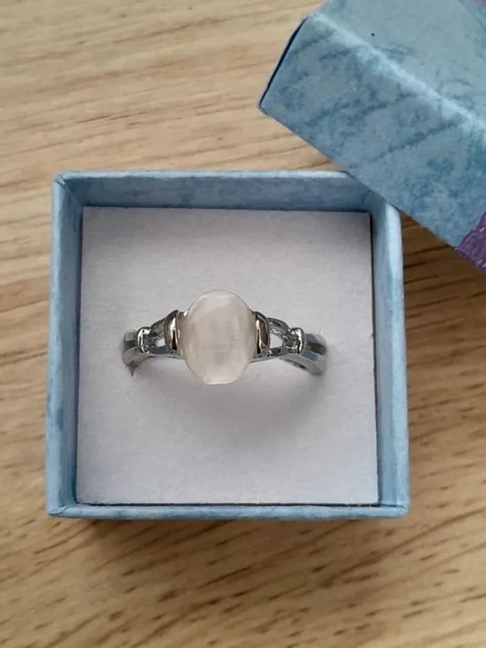 Bague avec Pierre de Lune portée par Bella dans Twilight - Taille 60 - US 10 - photo numéro 2