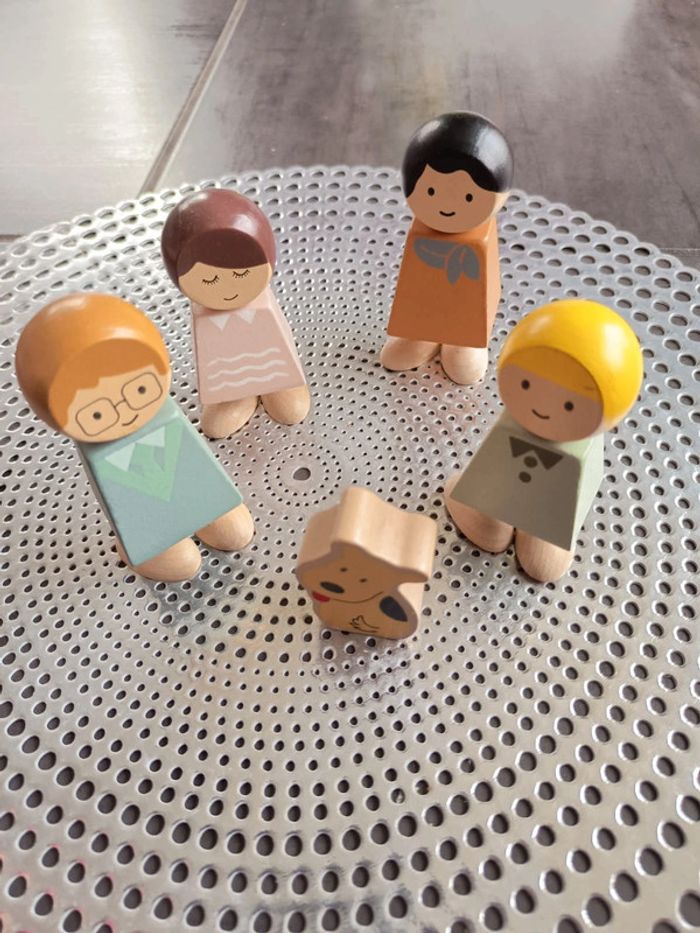 Figurines en bois pour représenté la famille