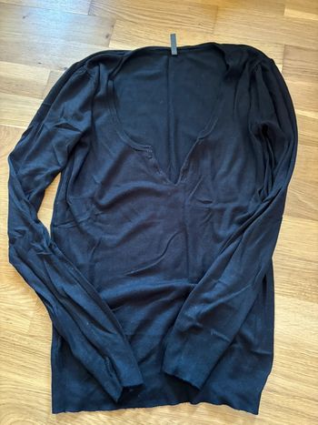 Pull noir
