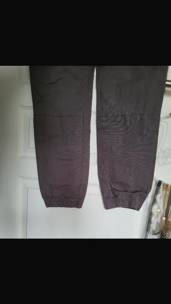 Pantalon cargo XL impeccable - photo numéro 9