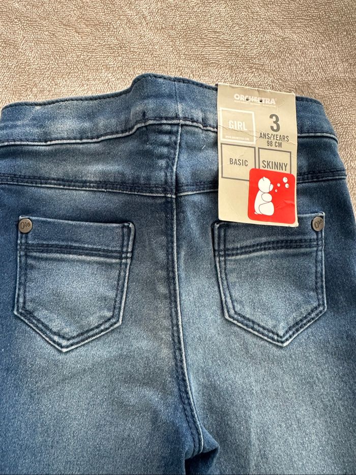 Jeans fille 3 ans neuf - photo numéro 3