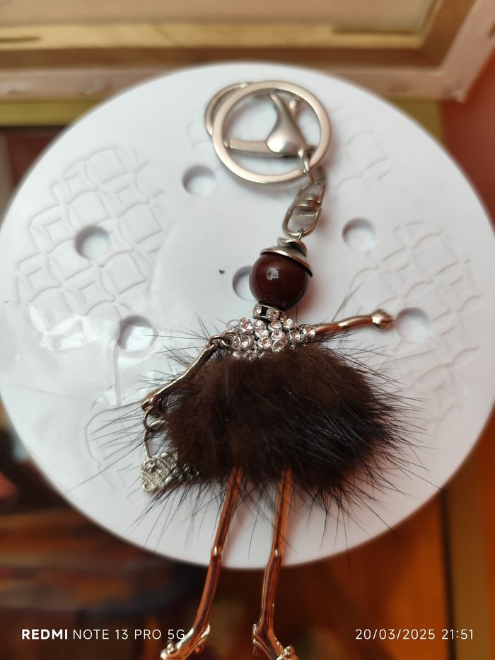 Porte clés poupée boule de poils - photo numéro 2