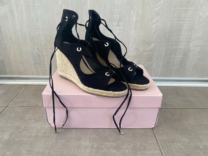 Chaussures compensées noires - photo numéro 5