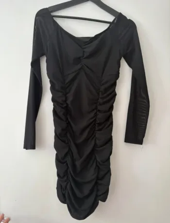 Robe Shein Noire