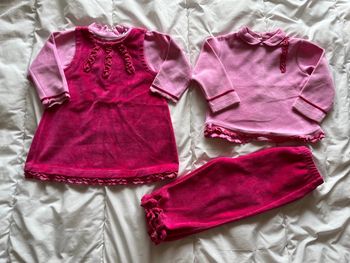 Lot ensemble pantalon et 1 robe 18 mois