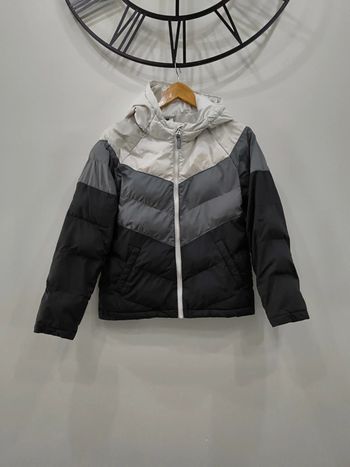 Doudoune Nike taille L 147-158