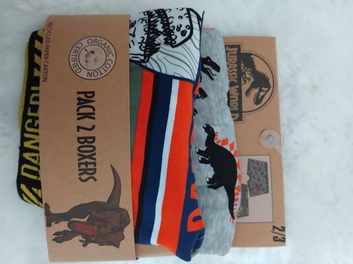 Lot vêtements garçon Jurassic world, Neuf, 2/3 ans - photo numéro 4