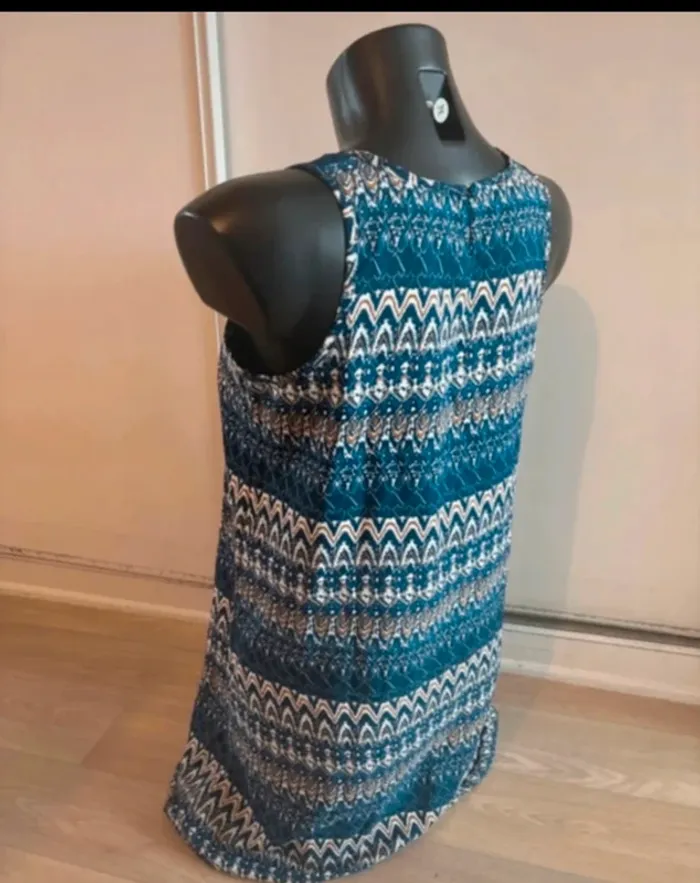 Robe élégante taille : S 📦 - photo numéro 4