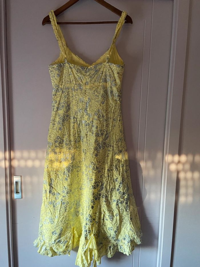 Robe à bretelles jaune et argentée 38 - photo numéro 2