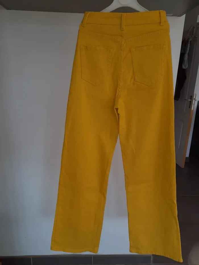Jean moutarde taille 34 - photo numéro 3