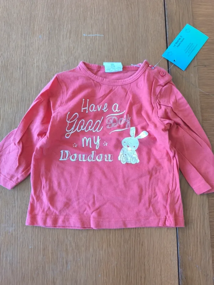 314786 tee-shirt ML rouge garçon 9 mois kiabi