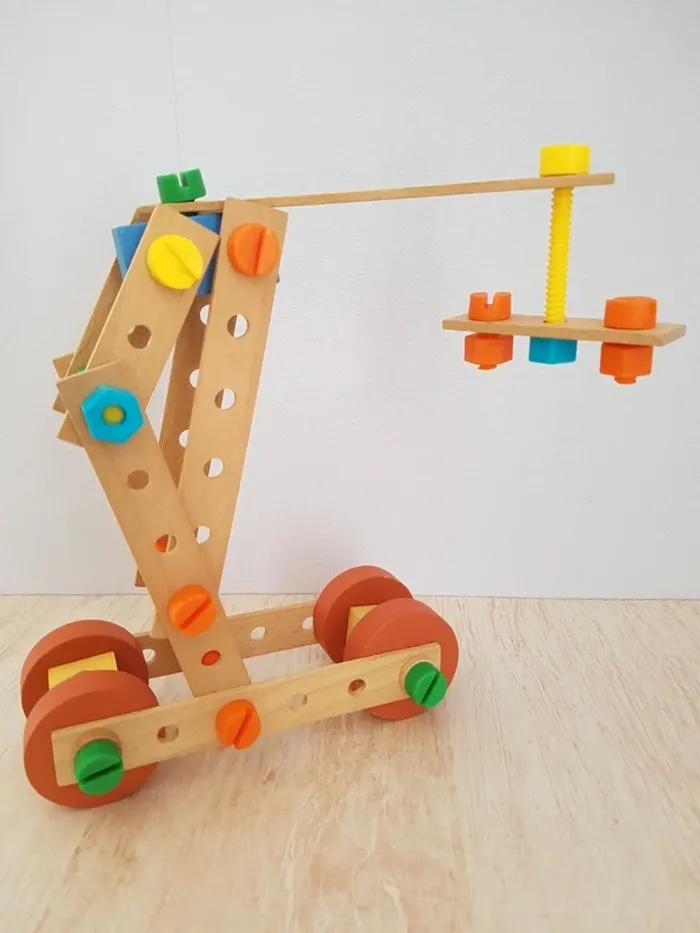 Jeu de construction à visser en bois - photo numéro 10