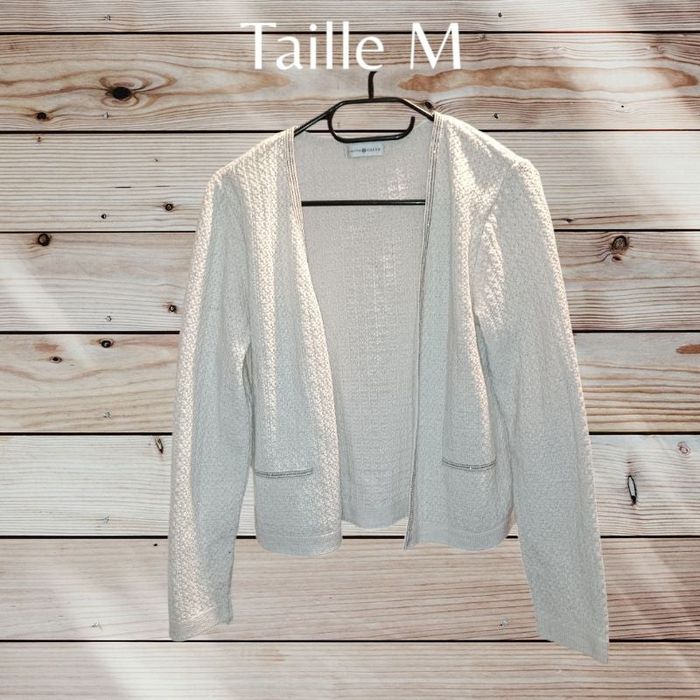 Veste blanche élégante