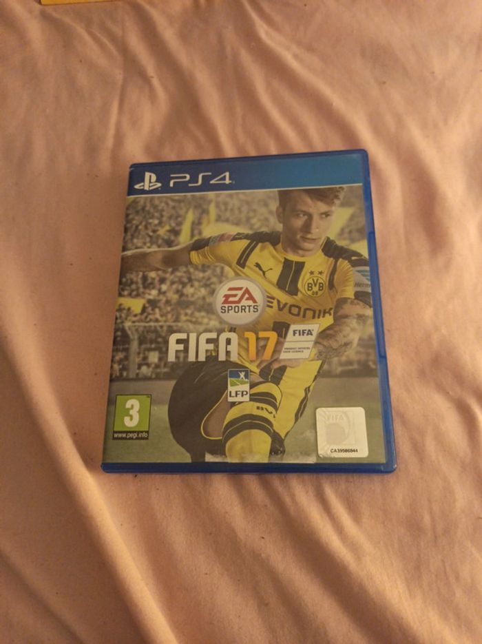 Jeux PS4 FIFA 17. Alex hunter
