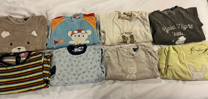 Lot de 8 pyjamas 18M