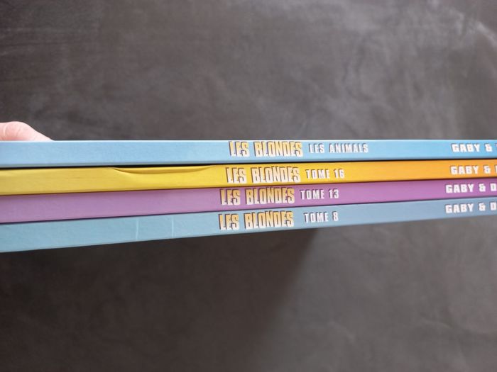 Lot 4 bd les blondes tome 8 13 16 Best of - photo numéro 3