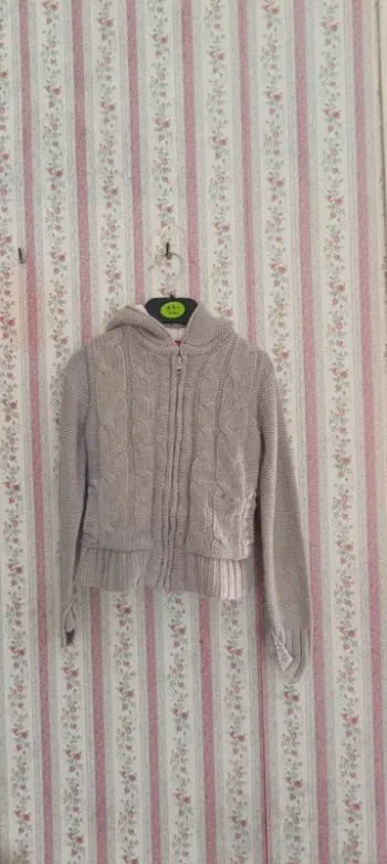 enfant 71- Gilet zippé à capuche, tissaia, 5 ans